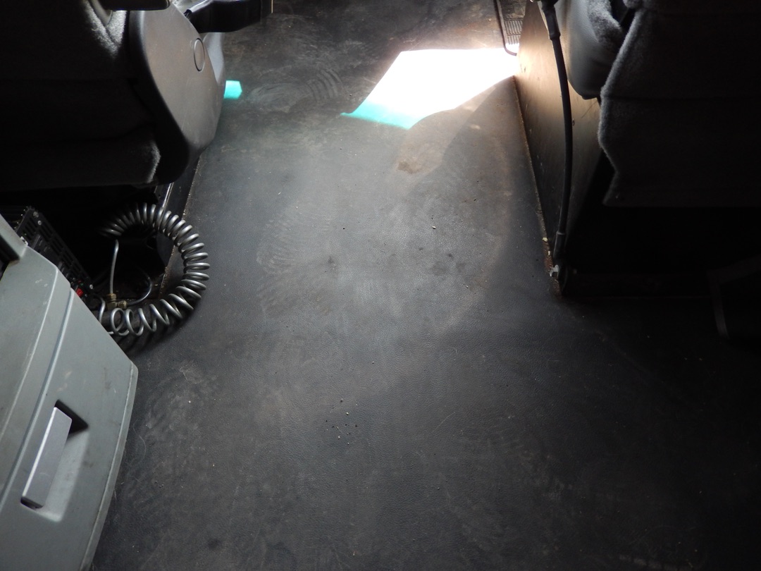 2017 KENWORTH T680 - Image 16